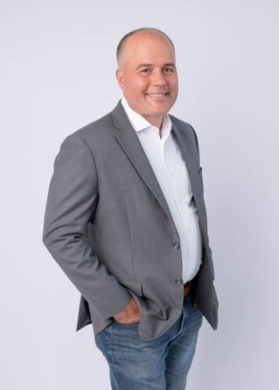 Jared Becker, photo 1