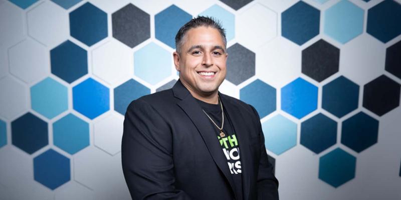 Alicyn Komine, photo 1