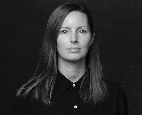 Julia Walker, photo 1