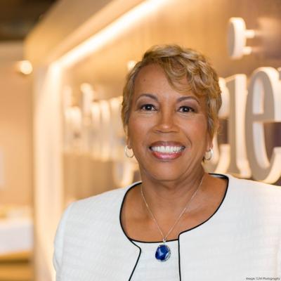 Barbara Evans, photo 2