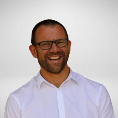 Nick Thompson, photo 2