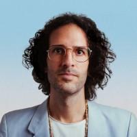 Tom Genossar, photo 1