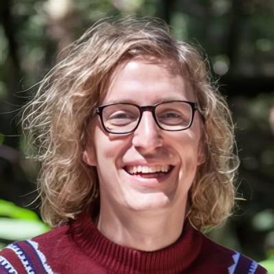 Caen Contee, photo 2