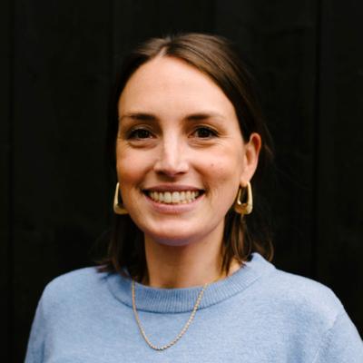 Polly Perry, photo 1