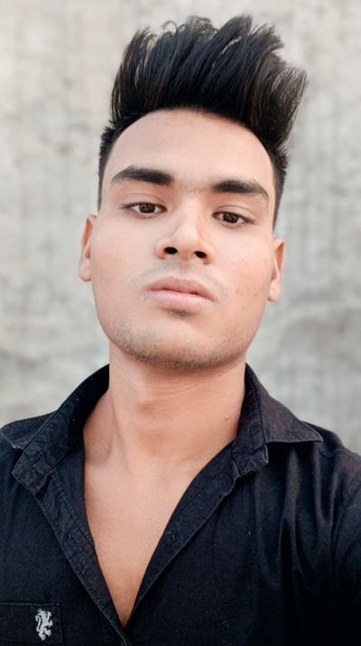 Mohit Saini, photo 1