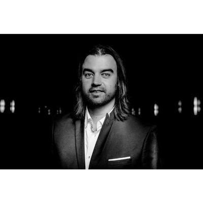 David Isaac, photo 1