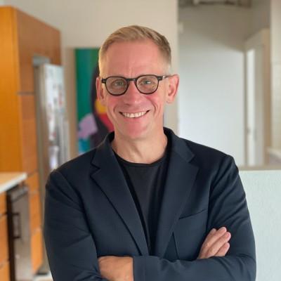 Richard Harrison, photo 2