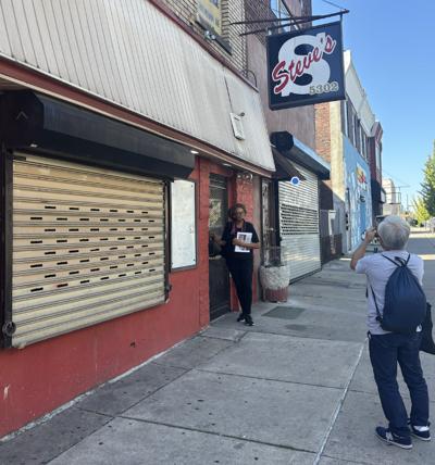 Faye Anderson, photo 2