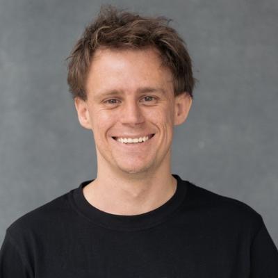 Hayden Smith, photo 2