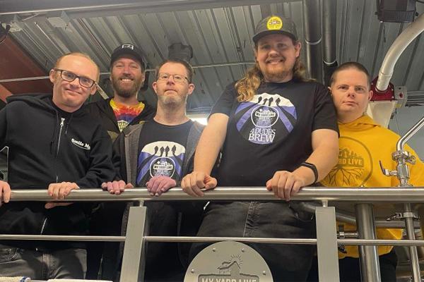 Robert Esparza, photo 1