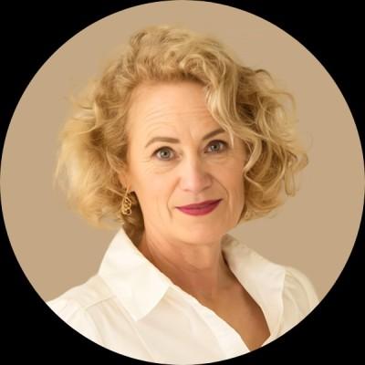 Trena White, photo 2