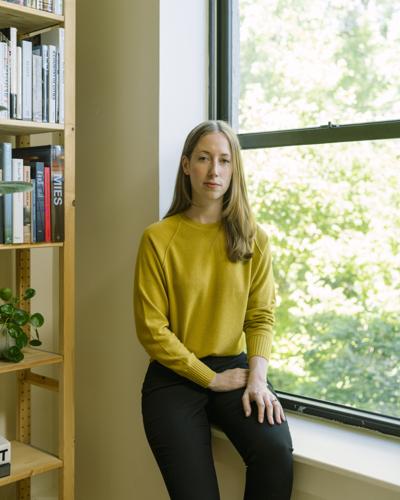 Julia van den Hout, photo 1