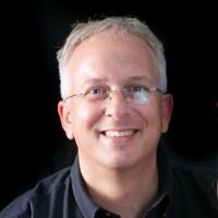 Avishai Raz, photo 1