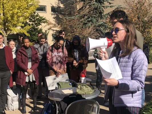 Amelia Keyes, photo 1