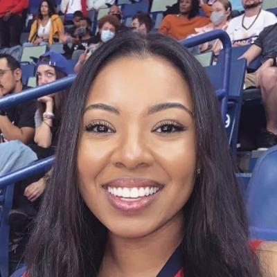 Alisa Otoshi, photo 2