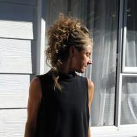 Julie George, photo 2