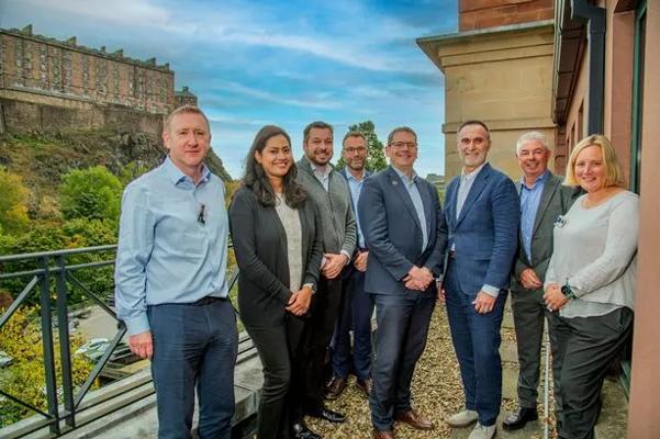 Robert Kerr, photo 2