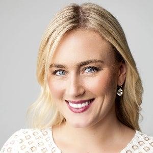 Katie Cline, photo 1