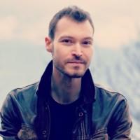 Oliver Bacon, photo 1