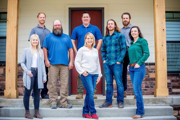 Tucker Travis, photo 2