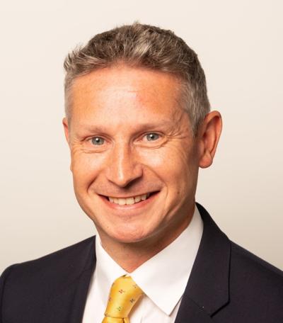 Simon Bishop, photo 2