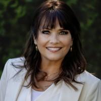 Monica Wallace, photo 2