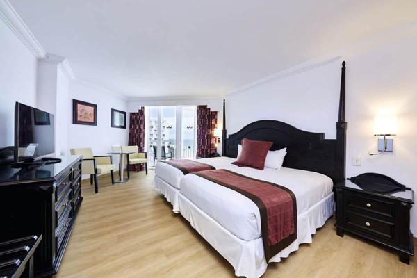 Tracy Tauber, photo 1