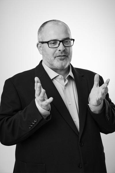 Simon Halstead, photo 2