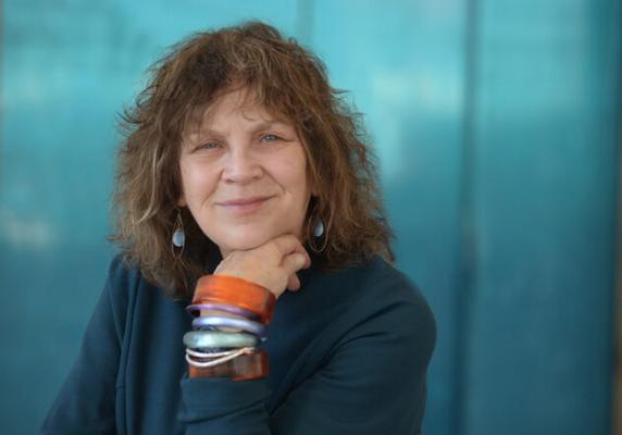 Carol Becker, photo 1