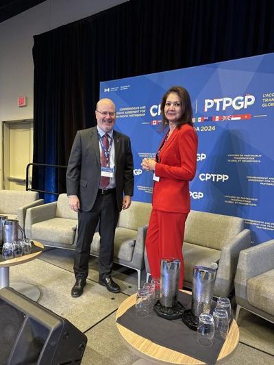 Erin Williams, photo 2