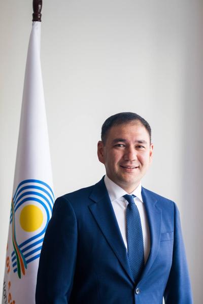 Vladimir Maximov, photo 1