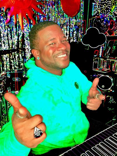 Derek Wilson, photo 1