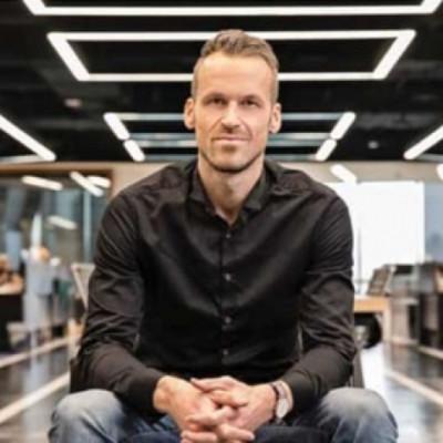 Sebastian Hewing 🚀, photo 2