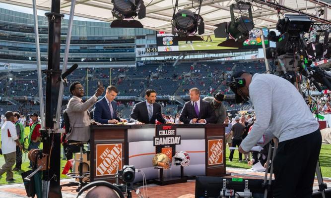 Cory Anderson, photo 2