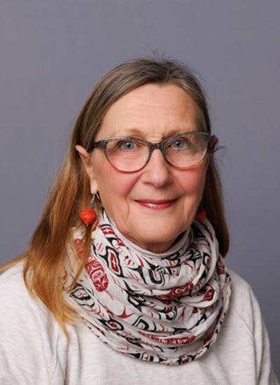 Alison Hern, photo 2