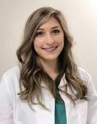 Kira Linton, photo 1