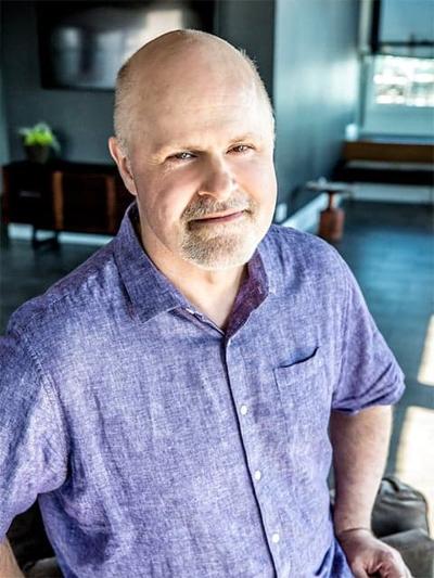 Jonathan Olson, photo 1