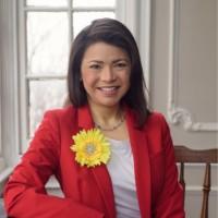 Melanie Santiago, photo 1