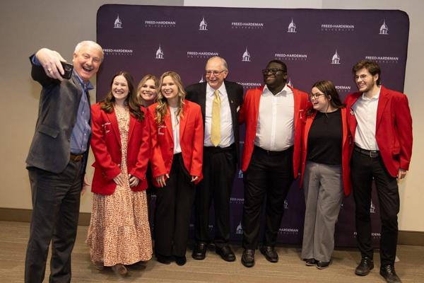 Romine Brooks, photo 1