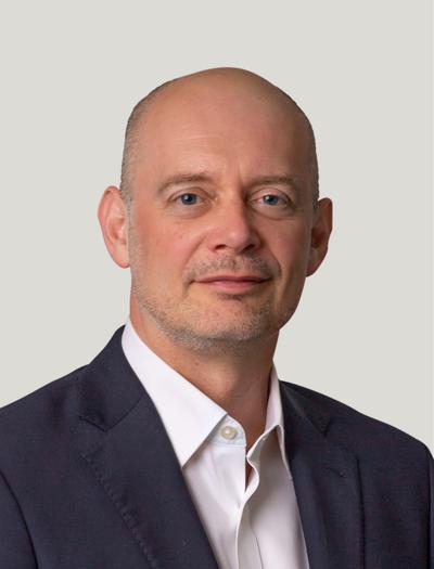 Dean Atkins, photo 1