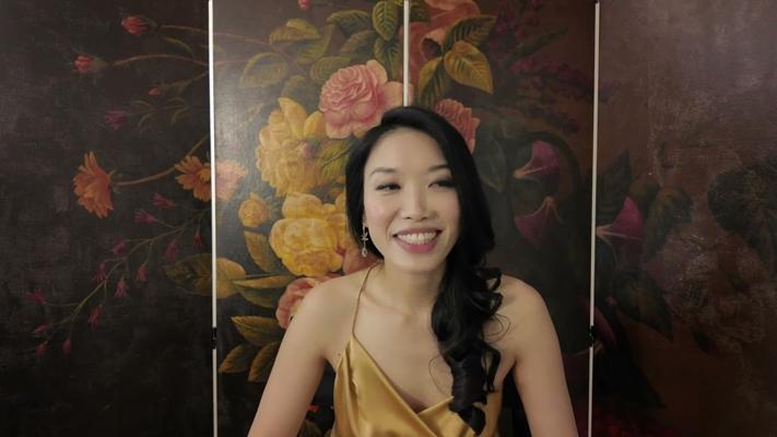 Michelle Bond, photo 1