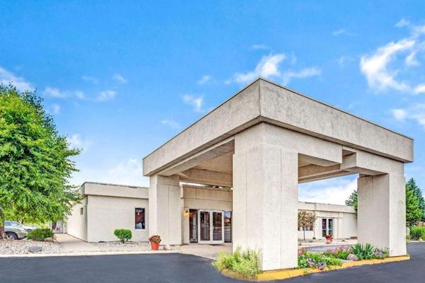 Adrian Barry, photo 1