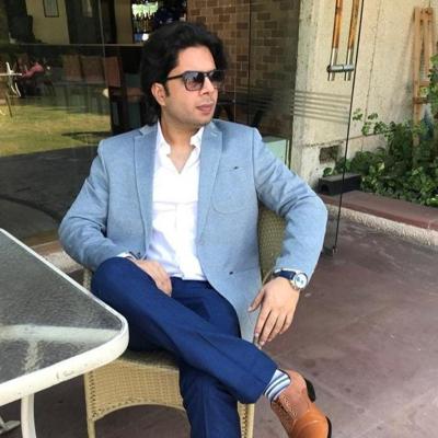 Manish Grover, photo 1