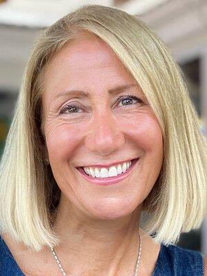 Ellen Lasch, photo 2