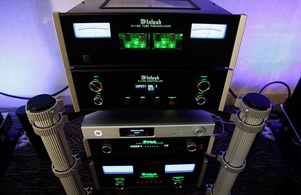 Logan McIntosh, photo 1