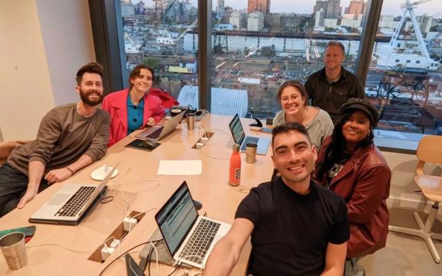 Erica Raphael, photo 1