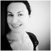 Casey Stevens, photo 2