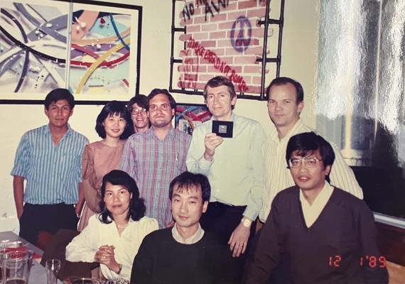 Dane Elliot, photo 1