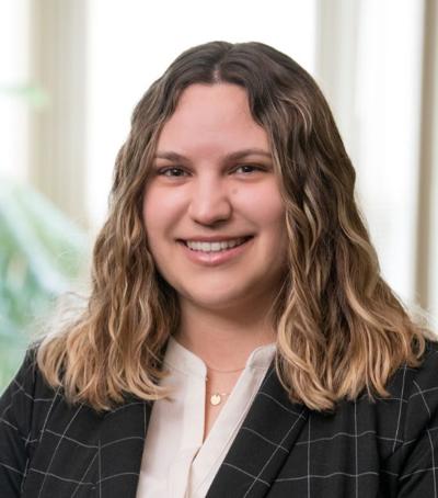 Emily Smith, photo 2