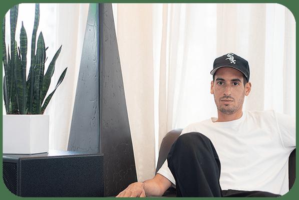 Elliot Tebele, photo 2